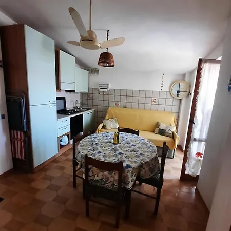 Cozy Apartment, Perfect Location! Scalea
